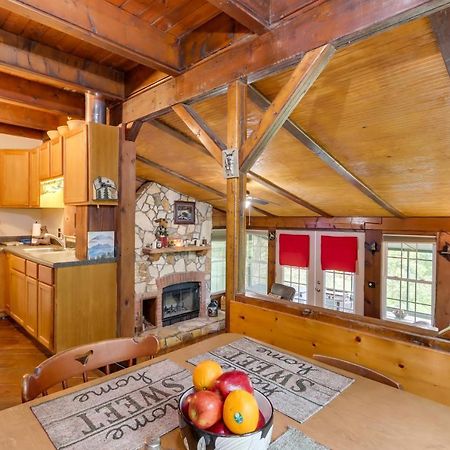 Mountaintop Ellijay Cabin With Private Hot Tub エクステリア 写真