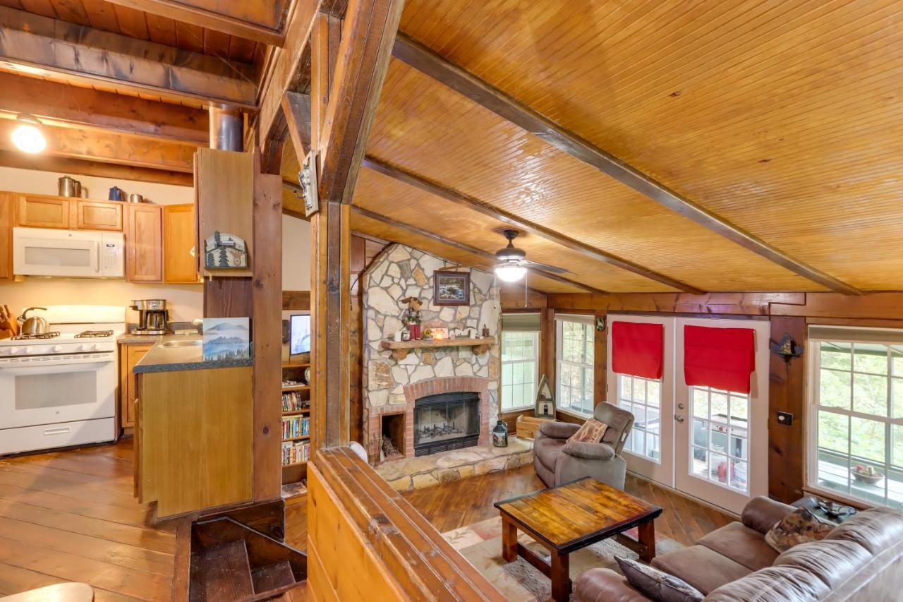 Mountaintop Ellijay Cabin With Private Hot Tub エクステリア 写真